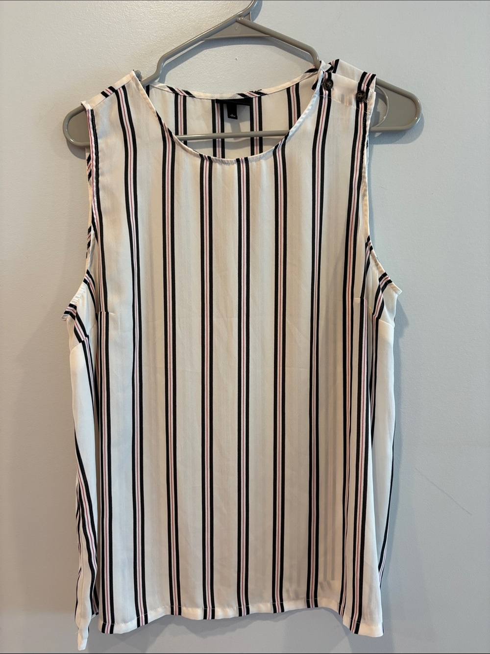 Who What Wear White Sleeveless Top with Black and Pink Stripes ptp 20 length 26